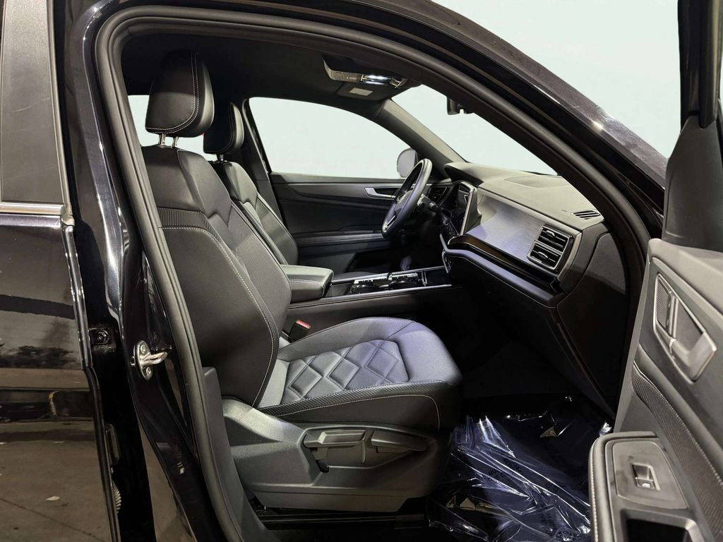 2024 Volkswagen Atlas Cross Sport 2.0T SE w/Technology San Clemente CA