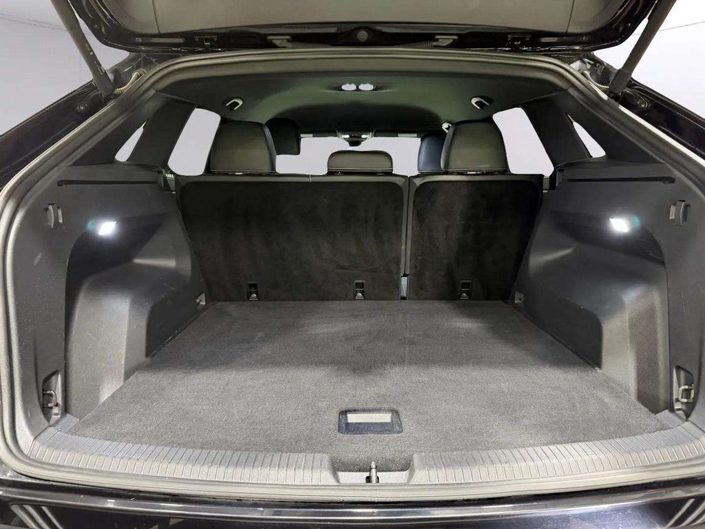 2024 Volkswagen Atlas Cross Sport 2.0T SE w/Technology San Clemente CA