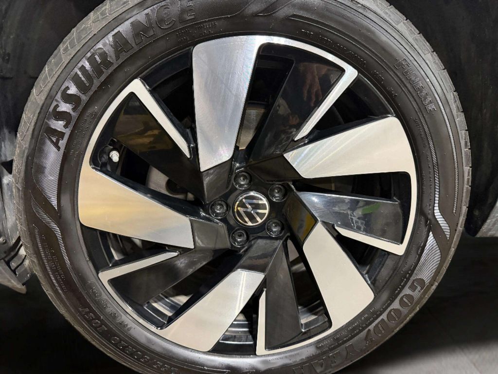 2024 Volkswagen Atlas Cross Sport 2.0T SE w/Technology San Clemente CA