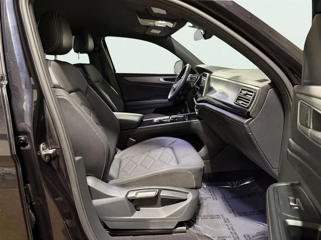 2024 Volkswagen Atlas Cross Sport 2.0T SE w/Technology San Clemente CA