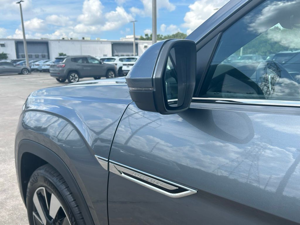 2024 Volkswagen Atlas Cross Sport 2.0T SE w/Technology Tampa FL