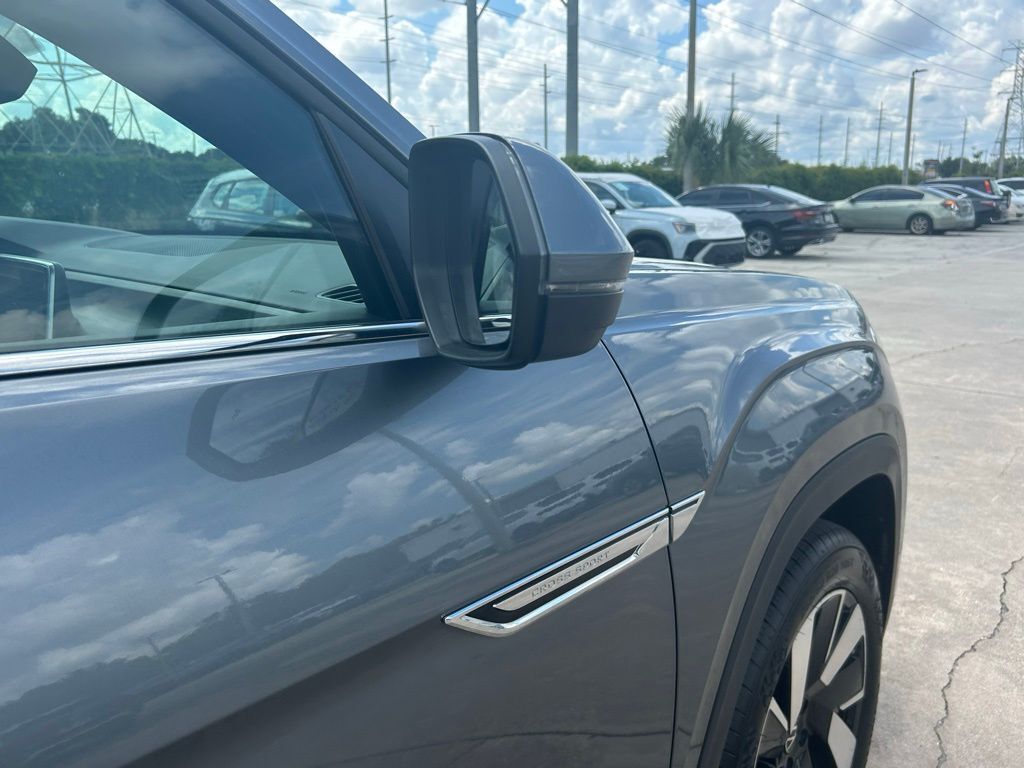 2024 Volkswagen Atlas Cross Sport 2.0T SE w/Technology Tampa FL