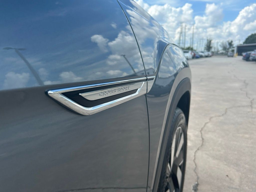 2024 Volkswagen Atlas Cross Sport 2.0T SE w/Technology Tampa FL