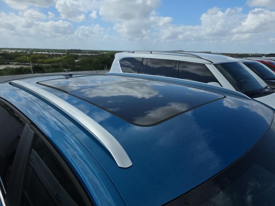 2024 Volkswagen Atlas Cross Sport 2.0T SE w/Technology Tampa FL