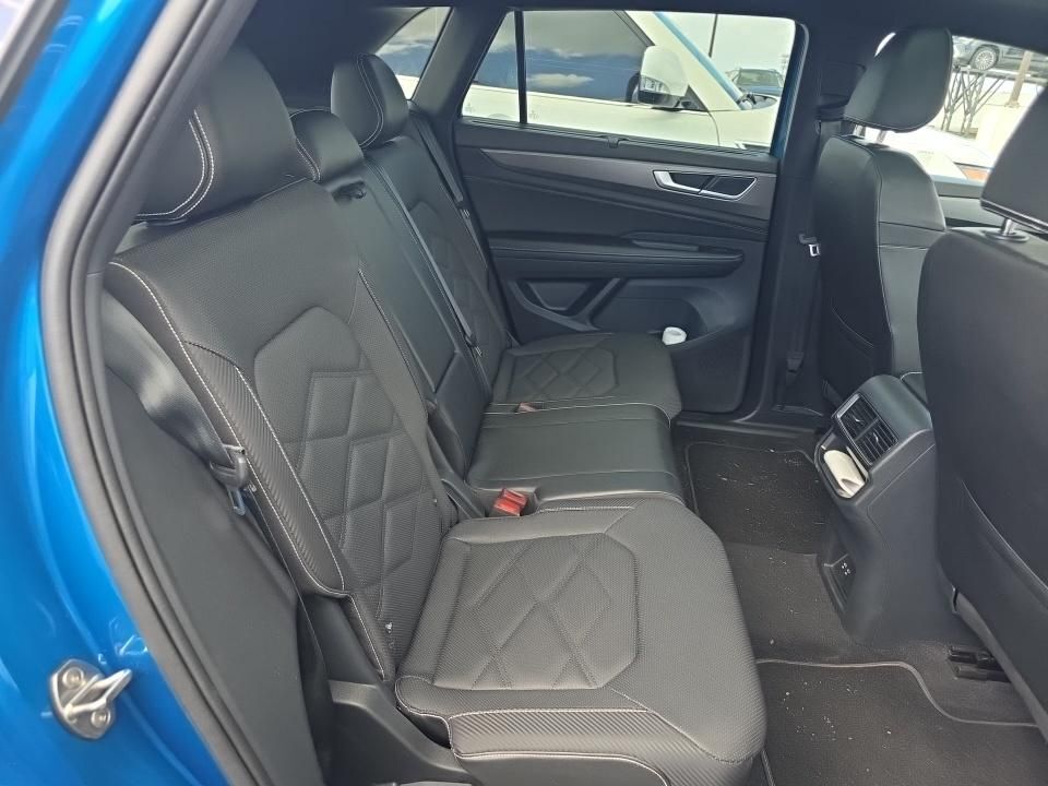 2024 Volkswagen Atlas Cross Sport 2.0T SE w/Technology Tampa FL