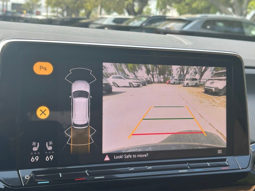 2024 Volkswagen Atlas Cross Sport 2.0T SEL R-Line Tampa FL