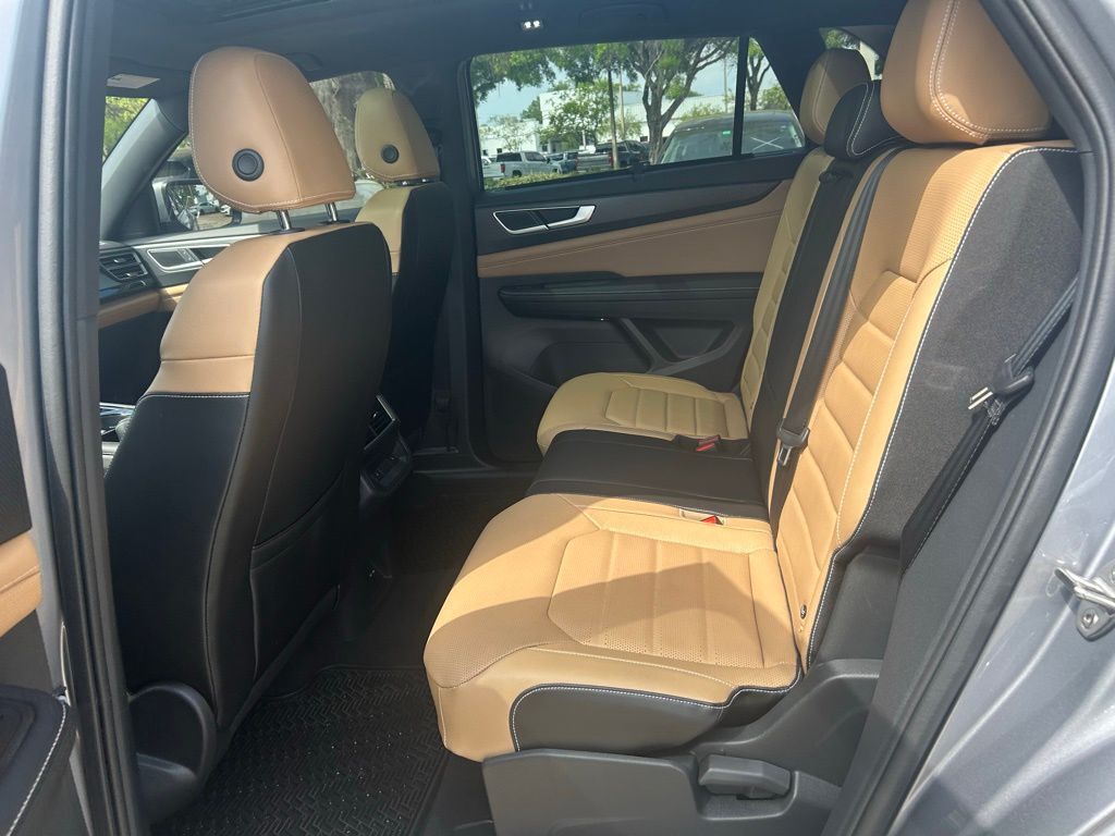 2024 Volkswagen Atlas Cross Sport 2.0T SEL R-Line Tampa FL