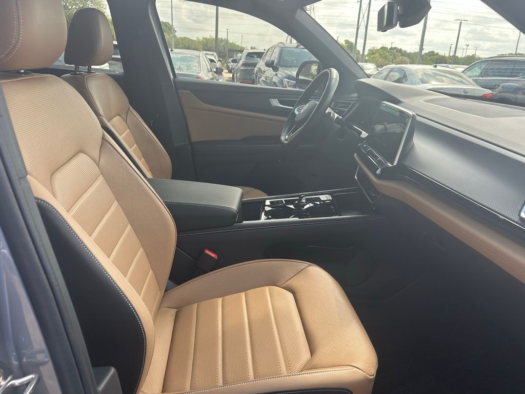 2024 Volkswagen Atlas Cross Sport 2.0T SEL R-Line Tampa FL