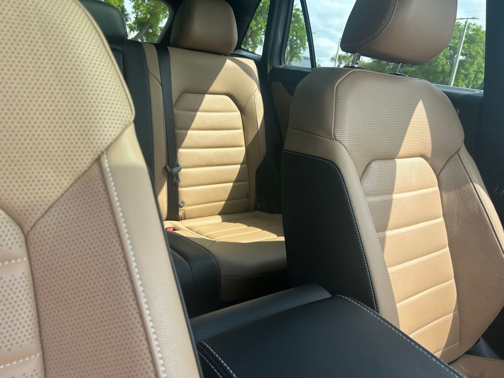 2024 Volkswagen Atlas Cross Sport 2.0T SEL R-Line Tampa FL