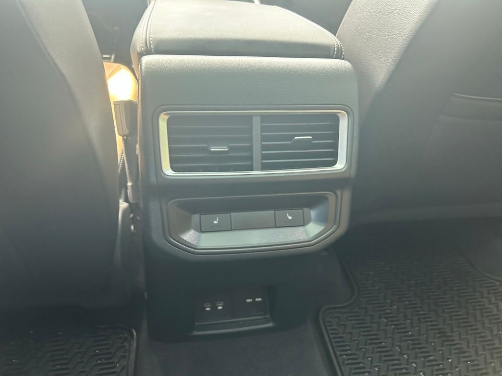 2024 Volkswagen Atlas Cross Sport 2.0T SEL R-Line Tampa FL