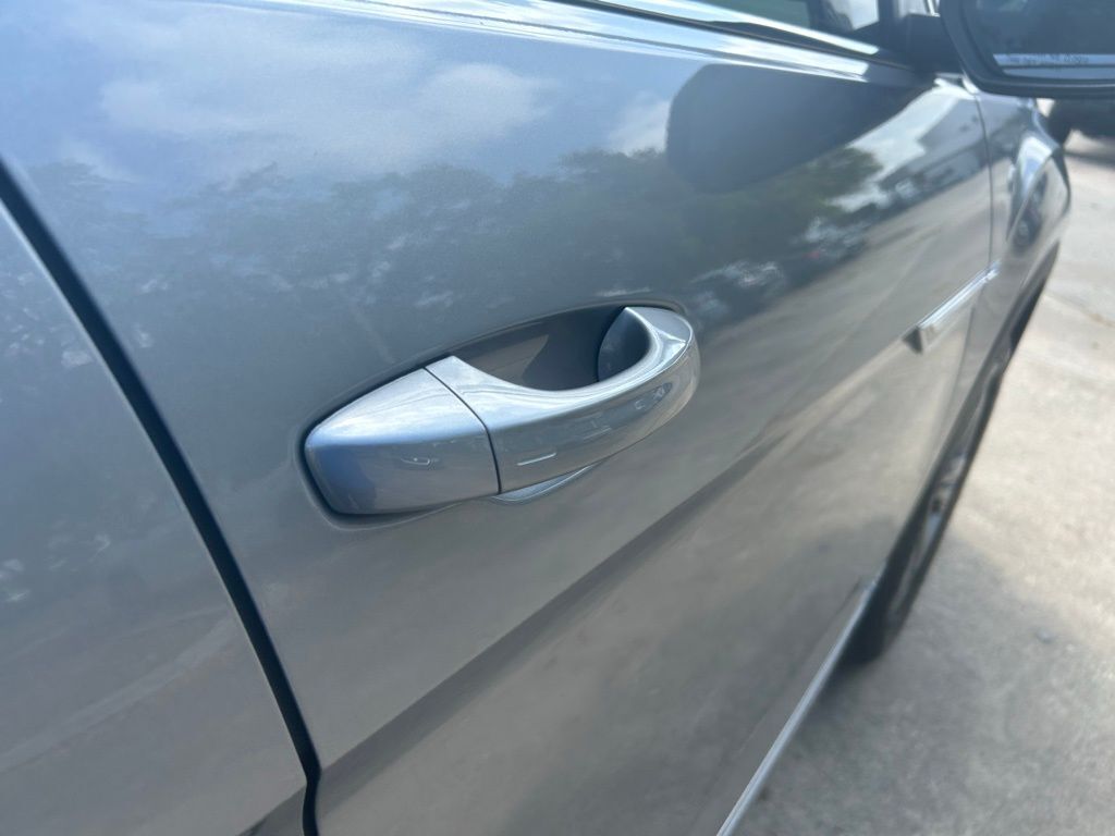 2024 Volkswagen Atlas Cross Sport 2.0T SEL R-Line Tampa FL