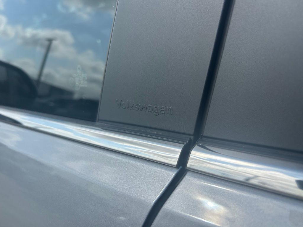 2024 Volkswagen Atlas Cross Sport 2.0T SEL R-Line Tampa FL