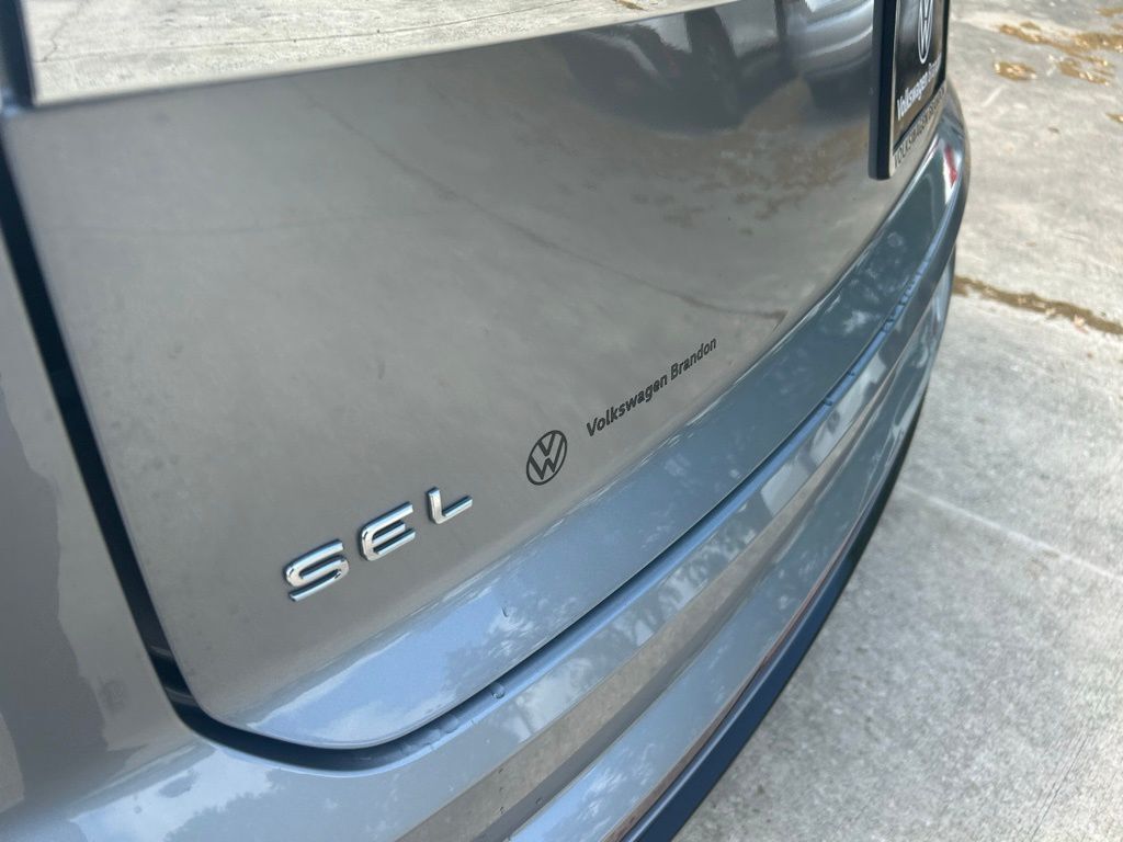 2024 Volkswagen Atlas Cross Sport 2.0T SEL R-Line Tampa FL