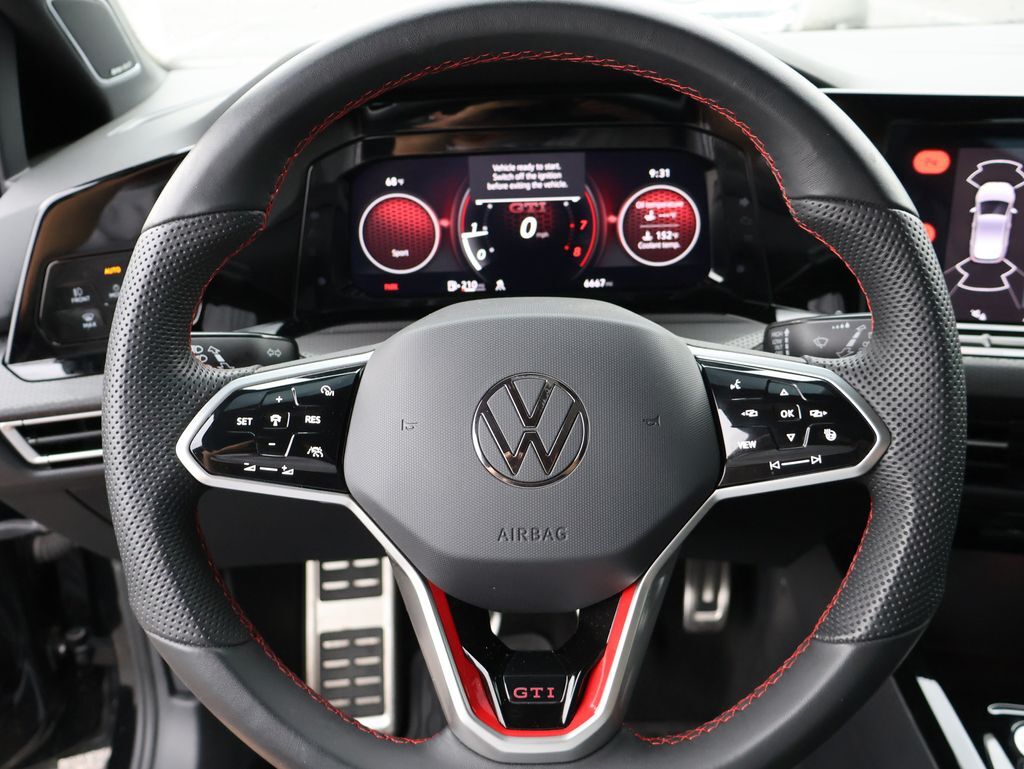 2024 Volkswagen Golf GTI SE