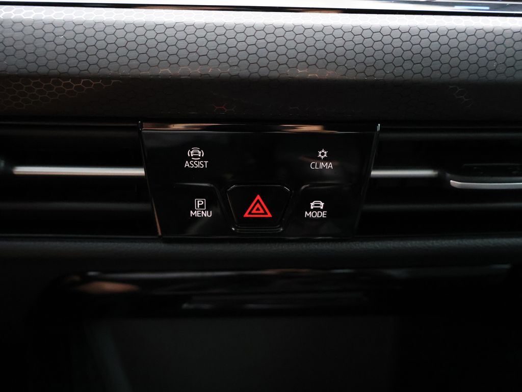 2024 Volkswagen Golf GTI SE