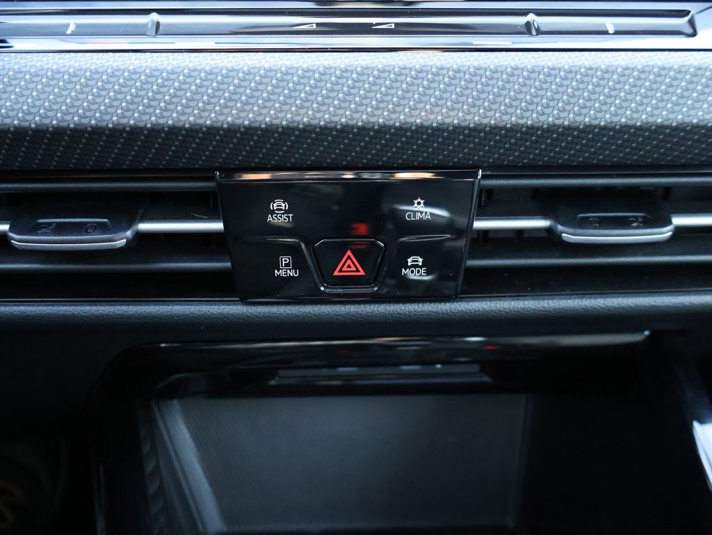 2024 Volkswagen Golf R 2.0T