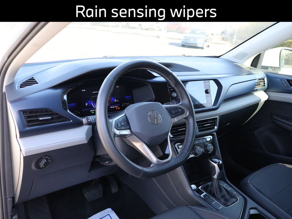 2024 Volkswagen Taos 1.5T SE