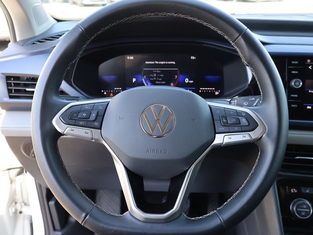 2024 Volkswagen Taos 1.5T SE