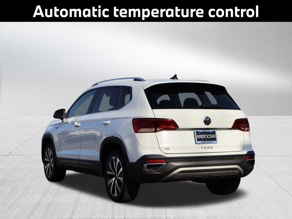 2024 Volkswagen Taos 1.5T SE