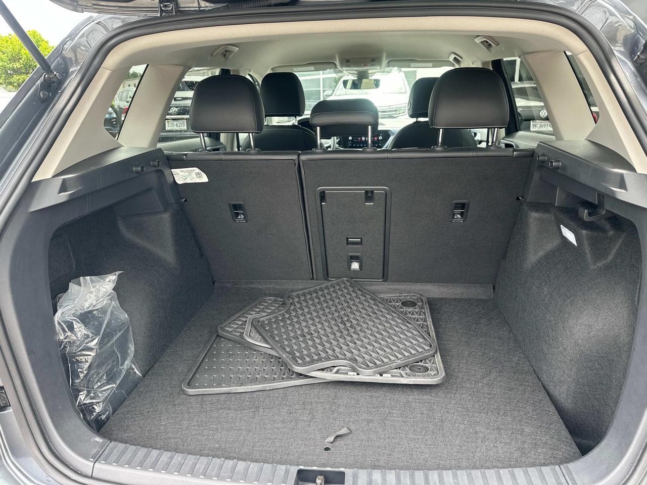2024 Volkswagen Taos 1.5T SE Woodbridge VA