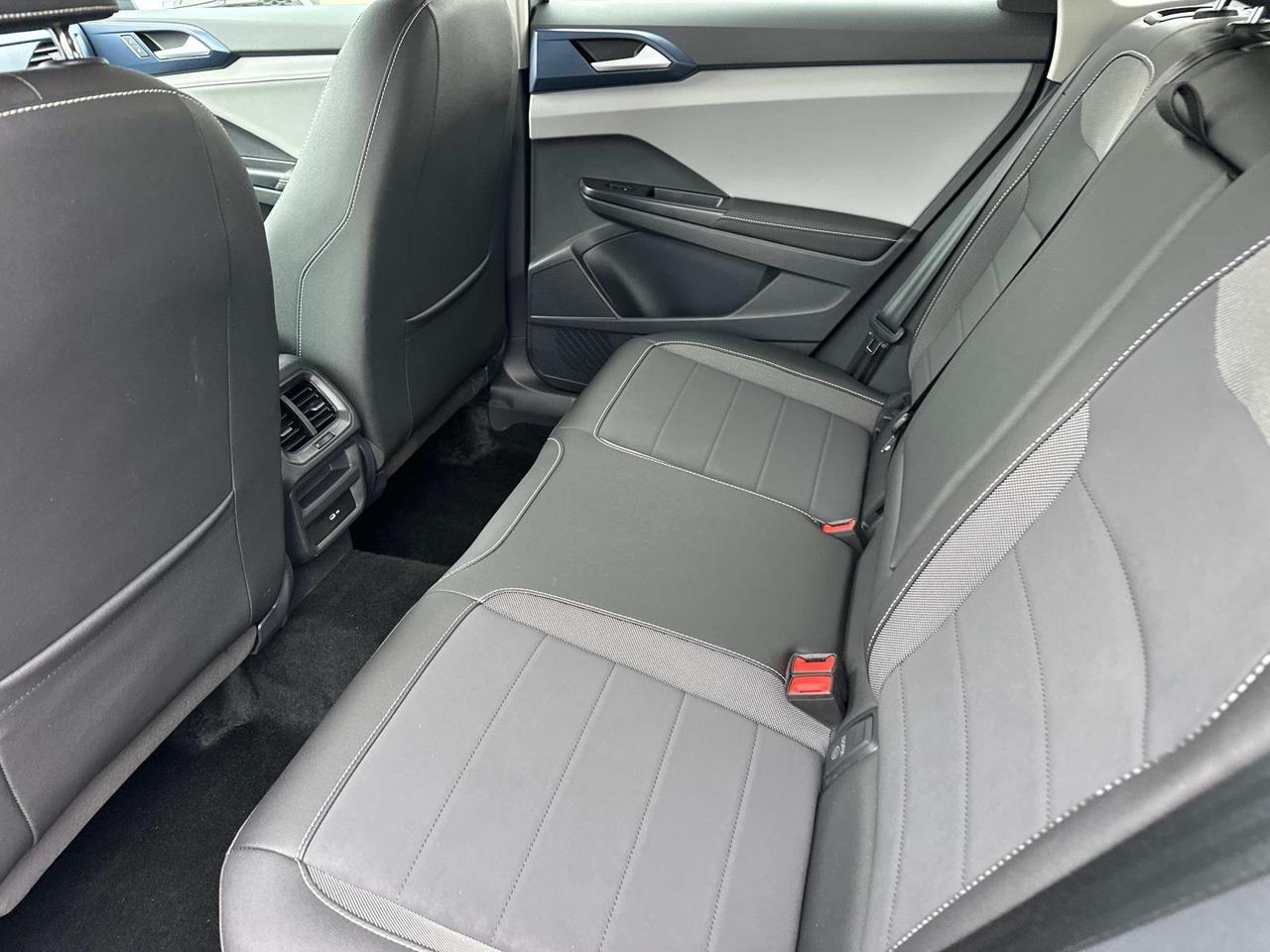 2024 Volkswagen Taos 1.5T SE Woodbridge VA