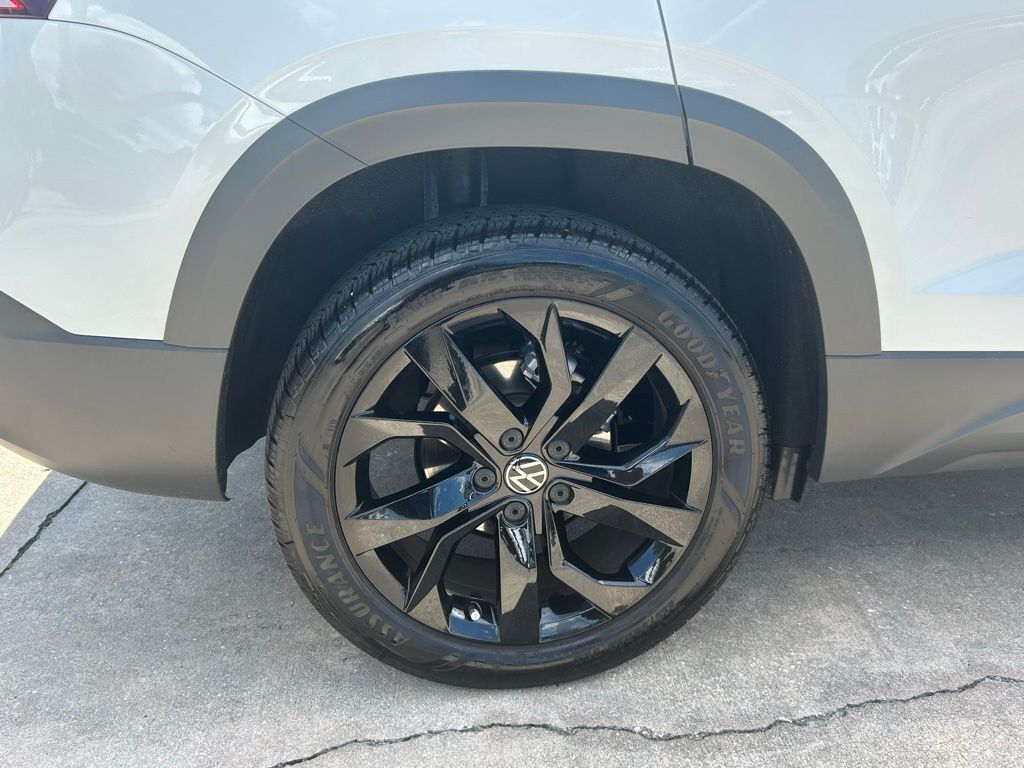 2024 Volkswagen Taos 1.5T SE Tampa FL