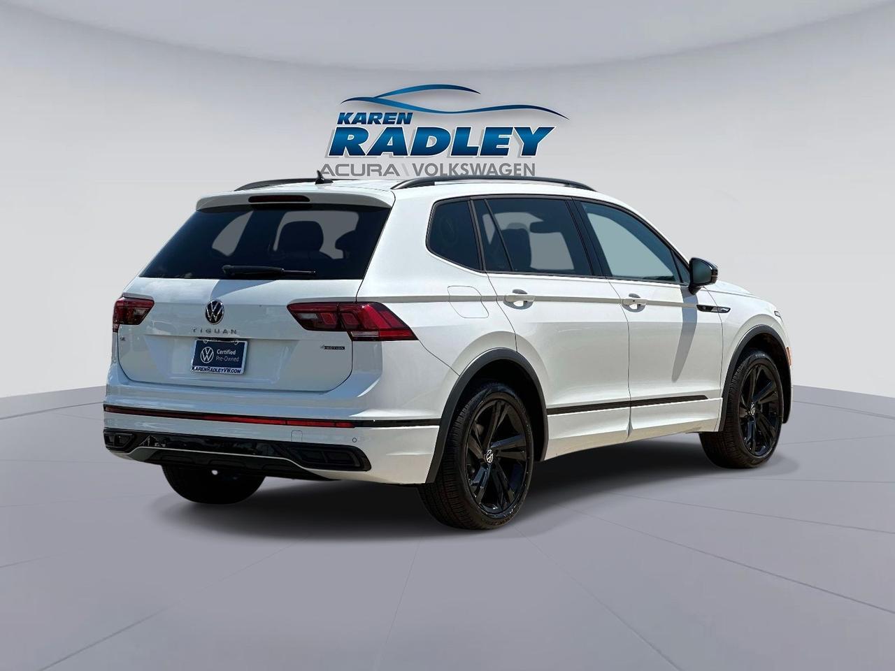 2024 Volkswagen Tiguan 2.0T SE R-Line Black