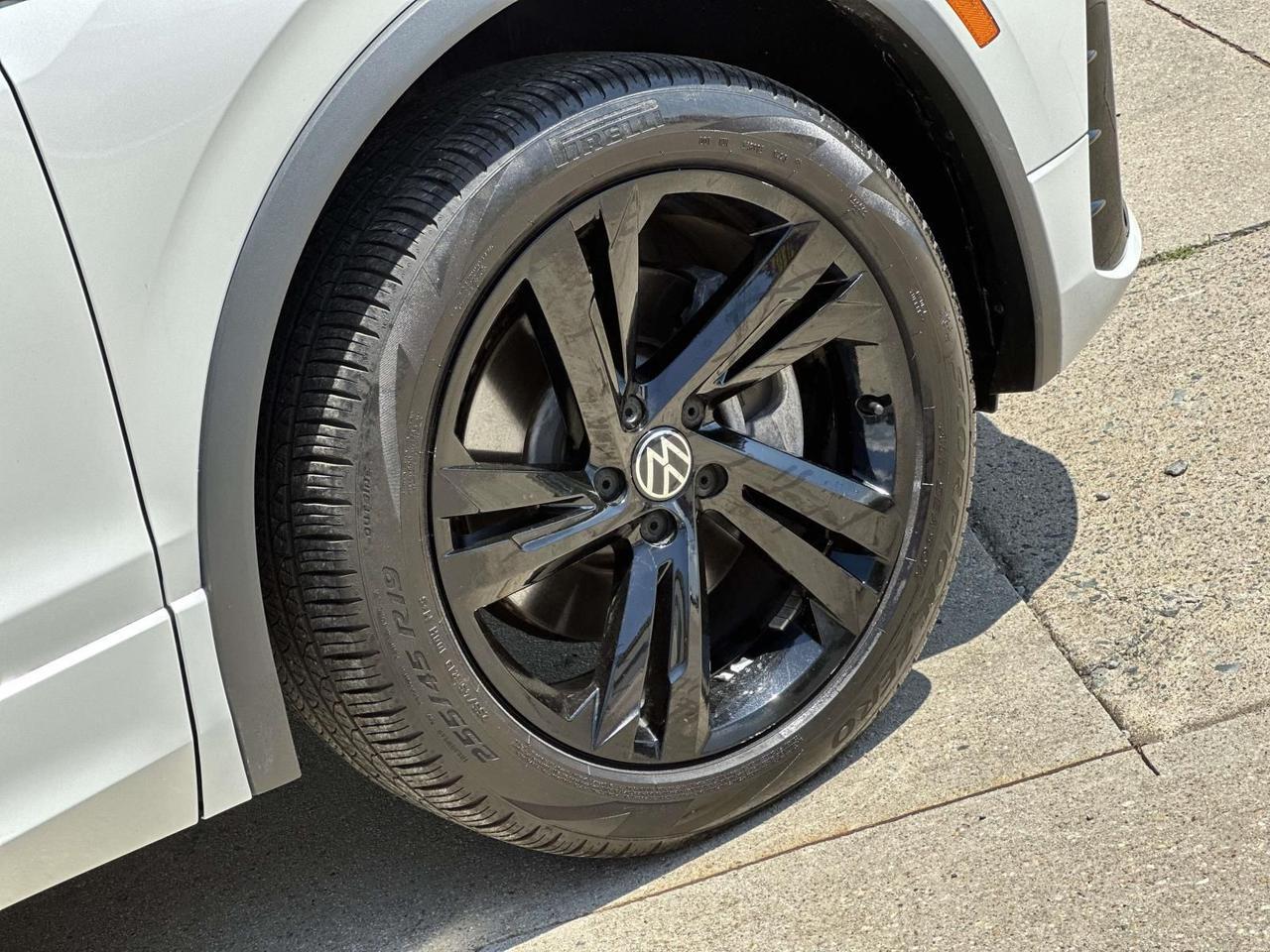 2024 Volkswagen Tiguan 2.0T SE R-Line Black Woodbridge VA
