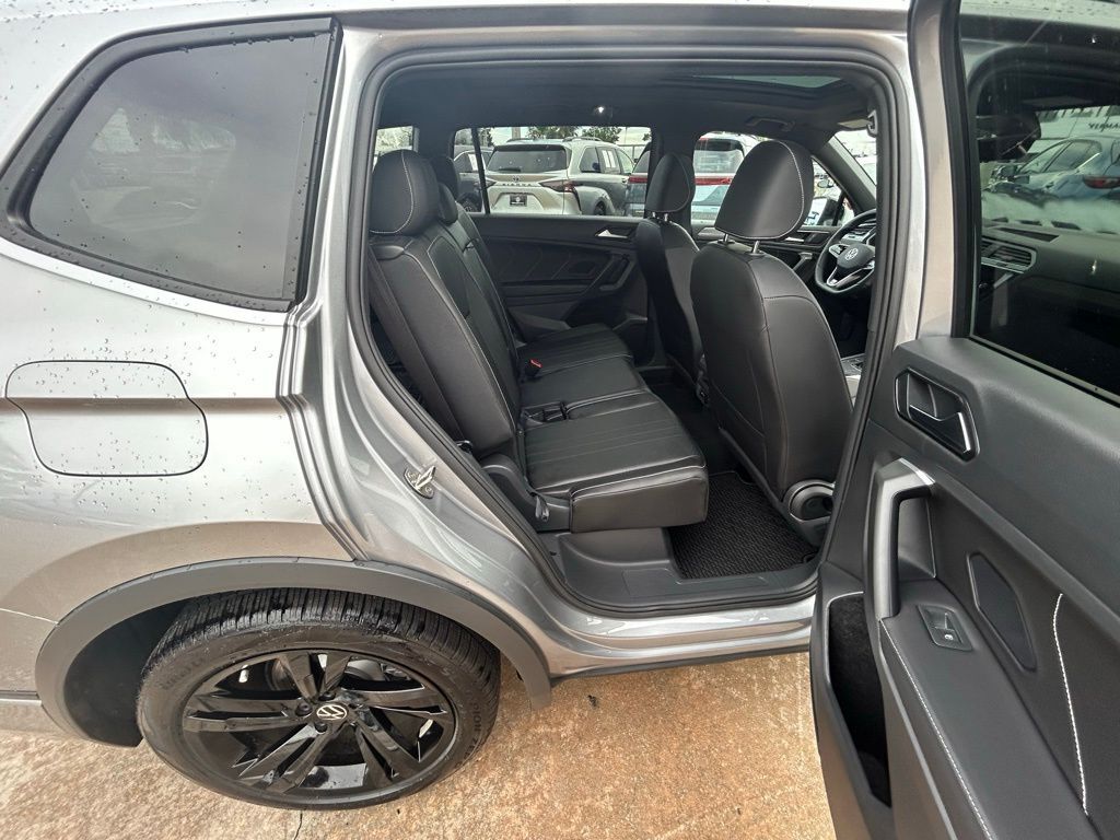 2024 Volkswagen Tiguan 2.0T SE R-Line Black Tampa FL