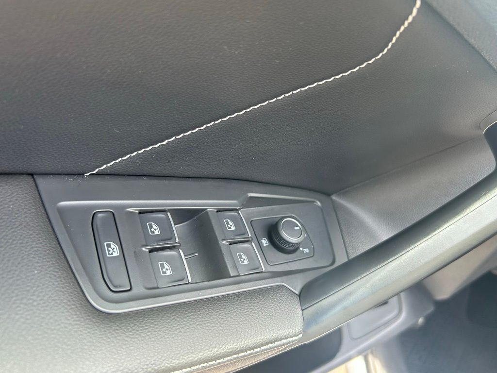 2024 Volkswagen Tiguan 2.0T SE R-Line Black Tampa FL