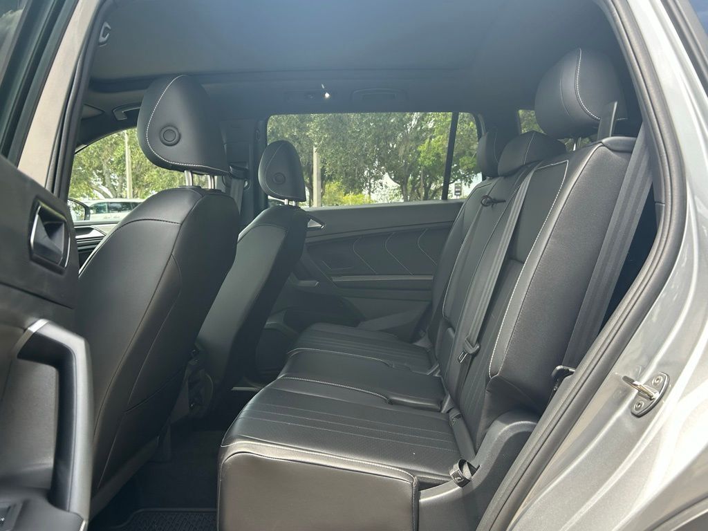2024 Volkswagen Tiguan 2.0T SE R-Line Black Tampa FL