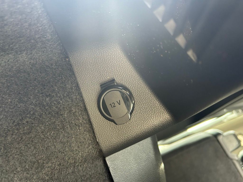 2024 Volkswagen Tiguan 2.0T SE R-Line Black Tampa FL