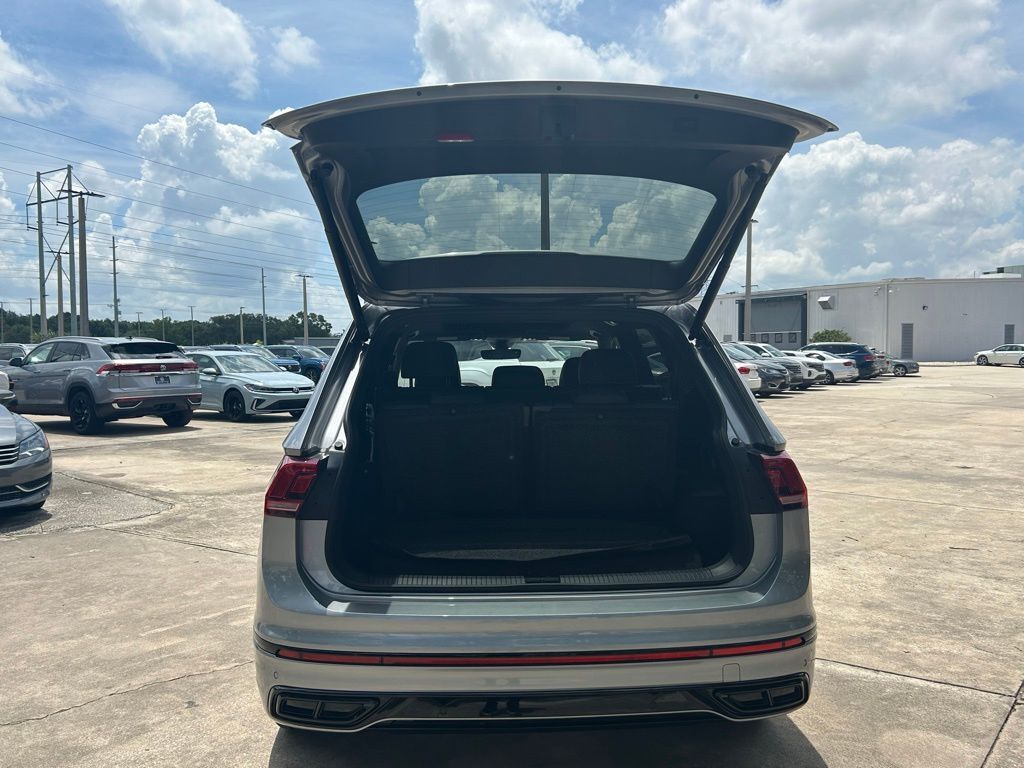 2024 Volkswagen Tiguan 2.0T SE R-Line Black Tampa FL
