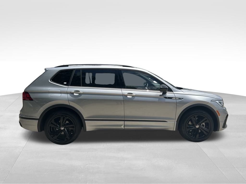 2024 Volkswagen Tiguan 2.0T SE R-Line Black Tampa FL