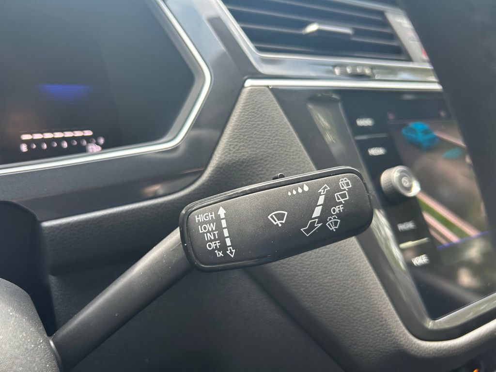 2024 Volkswagen Tiguan 2.0T SE R-Line Black Tampa FL