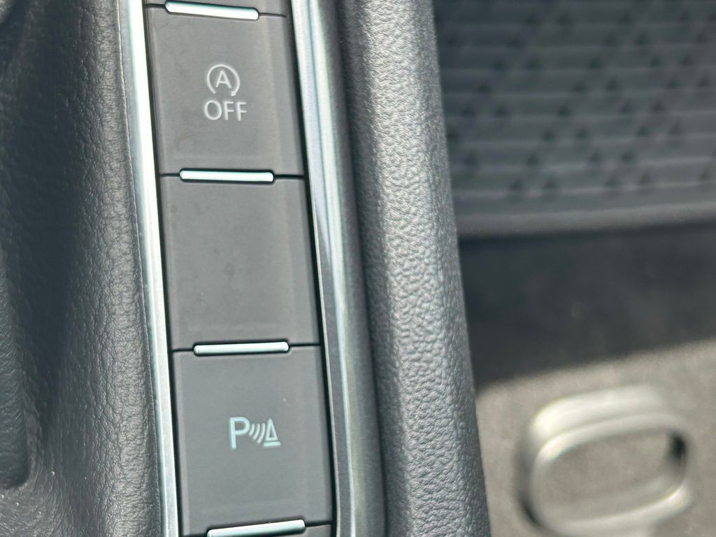 2024 Volkswagen Tiguan 2.0T SE R-Line Black Tampa FL
