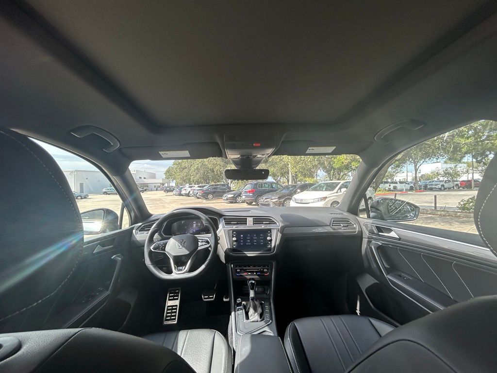2024 Volkswagen Tiguan 2.0T SE R-Line Black Tampa FL