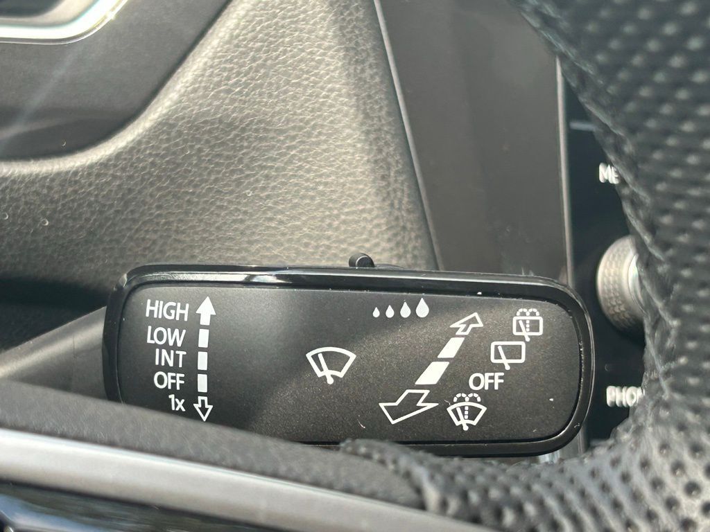 2024 Volkswagen Tiguan 2.0T SE R-Line Black Tampa FL