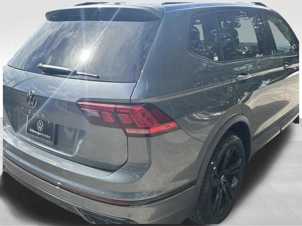 2024 Volkswagen Tiguan 2.0T SE R-Line Black Tampa FL