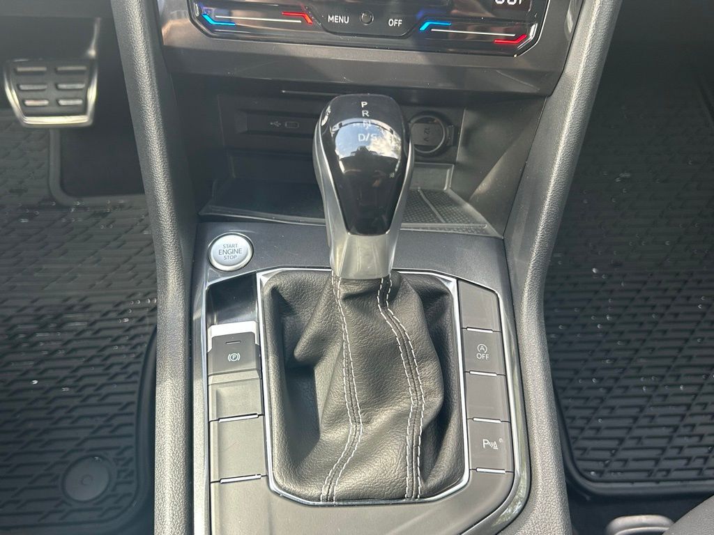 2024 Volkswagen Tiguan 2.0T SE R-Line Black Tampa FL