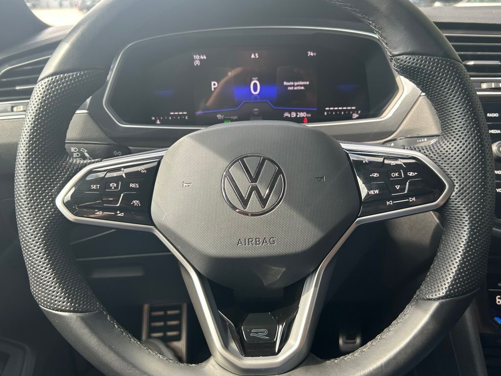 2024 Volkswagen Tiguan 2.0T SE R-Line Black Tampa FL