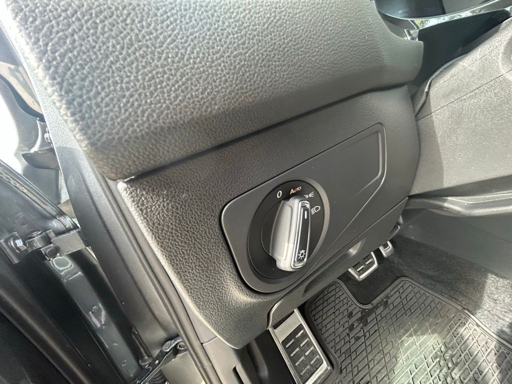 2024 Volkswagen Tiguan 2.0T SE R-Line Black Tampa FL
