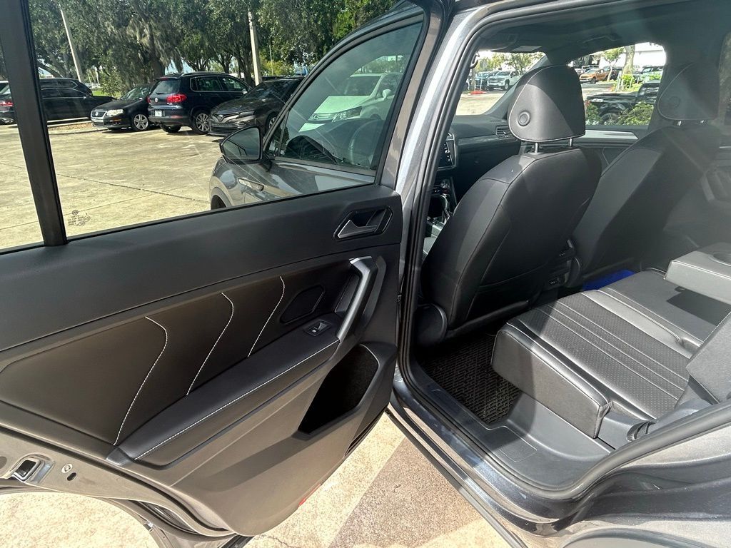 2024 Volkswagen Tiguan 2.0T SE R-Line Black Tampa FL