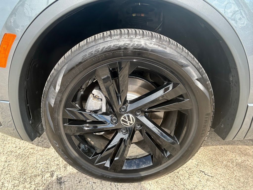 2024 Volkswagen Tiguan 2.0T SE R-Line Black Tampa FL