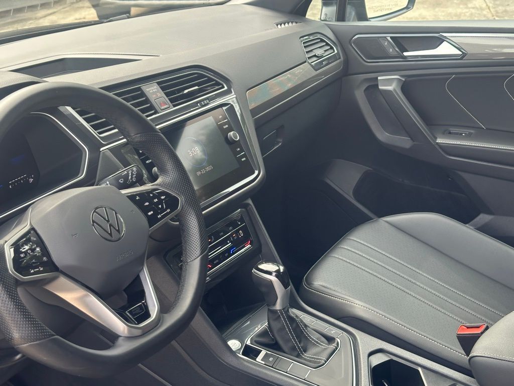 2024 Volkswagen Tiguan 2.0T SE R-Line Black Tampa FL