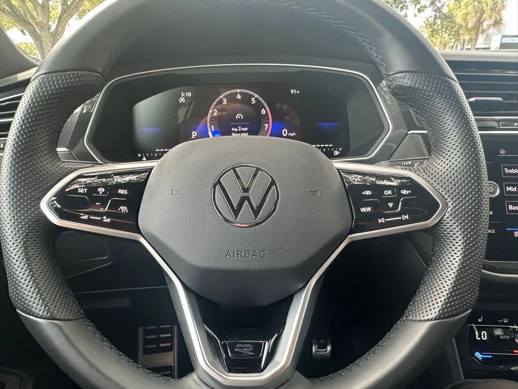 2024 Volkswagen Tiguan 2.0T SE R-Line Black Tampa FL