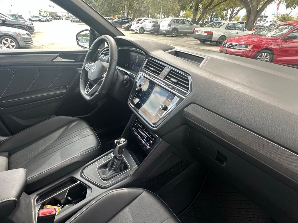 2024 Volkswagen Tiguan 2.0T SE R-Line Black Tampa FL