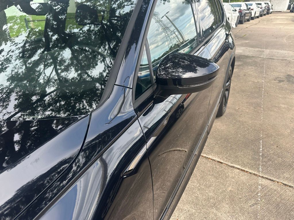 2024 Volkswagen Tiguan 2.0T SE R-Line Black Tampa FL