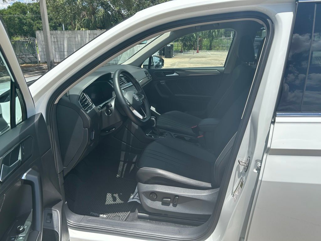 2024 Volkswagen Tiguan 2.0T SE Tampa FL