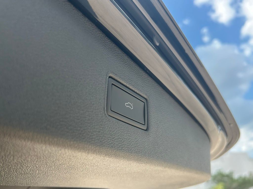 2024 Volkswagen Tiguan 2.0T Wolfsburg Edition Tampa FL